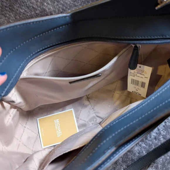 Michael Kors Jet Set - Picture 3 of 6